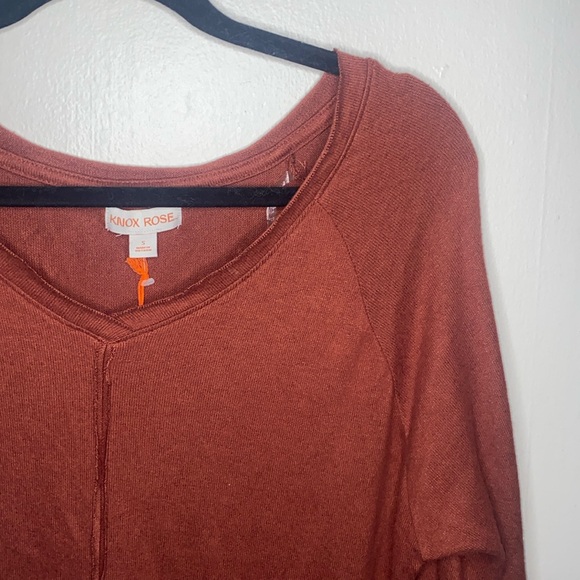 Tops - 🐆NWT Adorable oversized rust colored cashmere like sweater!